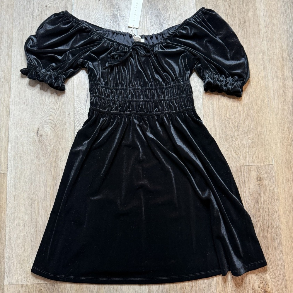 Black Short Puff Sleeve Smocked Velvet Peasant Mini Dress Copper Key Jrs S NWT‎